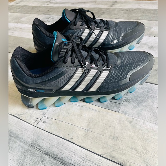 Adidas Spring Blade Shoes - Picture 3 of 9